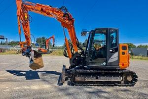 Miniescavatore Hitachi Zaxis 85 USB-5 braccio trip