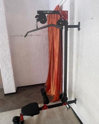 Stazione pulldown palestra multifunzione