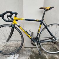 Bici da corsa -reparto corse Bianchi sl alloi.