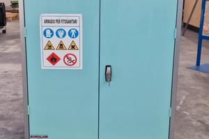 ARMADIO PER FITOFARMACI