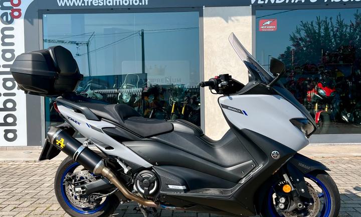 YAMAHA TMAX 560 KM 14621 +CONSEGNA GRATUITA ITALIA