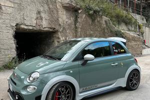 Abarth 695 70° Anniversario