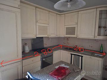 Cucina Salvarani in massello con elettrodomestici