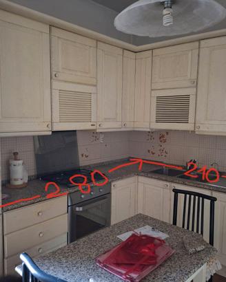 Cucina Salvarani in massello con elettrodomestici