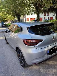 Renault Clio modello intense benzina /gpl