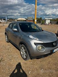 NISSAN JUKE 2011