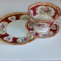 Tazza da te'+vassoio Royal Albert"Lady hamilton"