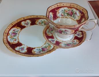 Tazza da te'+vassoio Royal Albert"Lady hamilton"