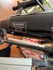 Telescopio Sky-Watcher 90/910 su montatura equator