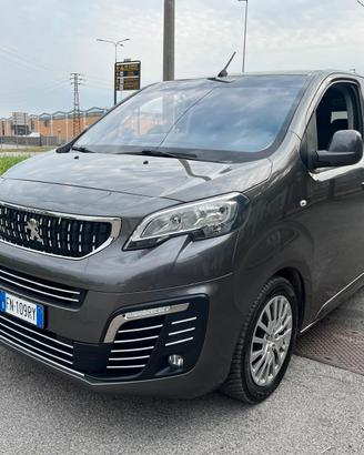Peugeot Traveller BlueHDi 115 S&S Standard Allure 