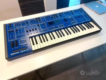 Oberheim OB12  Sintetizzatore polifonico
