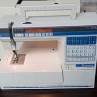 macchina da cucire professionale che ricama