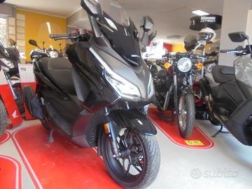 Honda Forza 350 ABS + TCS