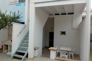 Gallipoli(Lido Conchiglie)piano terra con giardino