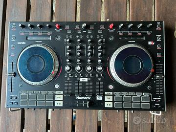 Mixer Numark  NS6 II