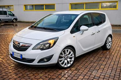 Opel Meriva Motore 1.7 cdti cambio Automatico