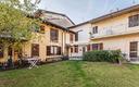 grazioso-trilocale-doppi-servizi-con-giardino-