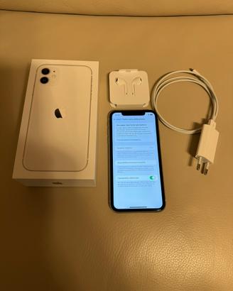 iPhone 11 64GB bianco con vari accessori