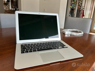 MacBook Air 13”
