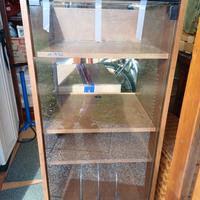 Mobile rack per stereo