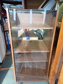 Mobile rack per stereo