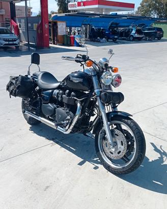 Triumph Speedmaster 900