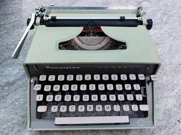 Macchina da scrivere Remington Monarch