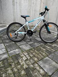 Bicicletta Mtb Rockrider 5.2 in alluminio 24 “
