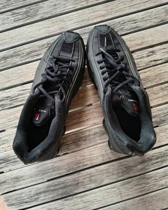 Nike Shox R4 nere uomo 42,5 