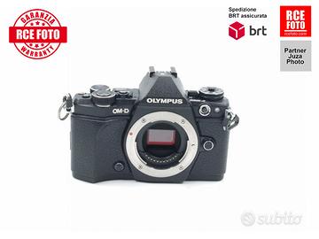 Olympus OM-D E-M5 II