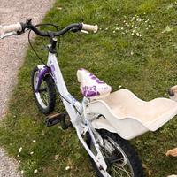 Biciletta da bambina con rotelle
