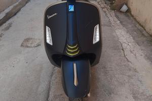 Vespa Piaggio GTS 300 