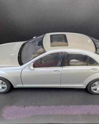 Mercedes modellino