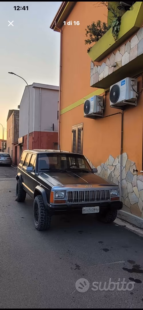 Jeep Cherokee