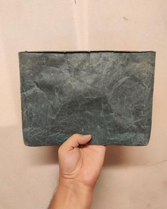 SIWA pochette in Naoron – design Naoto Fukasawa