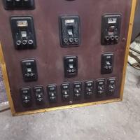 Vecchio quadro elettrico