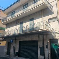 Intero Stabile Ben Rifinito