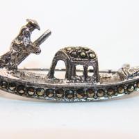 Splendida spilla gondola argento marcasite