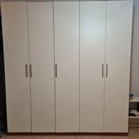 Armadio a 5 ante
