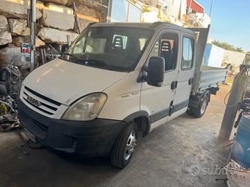 Iveco daily 7 posti doppia cabbina ribaltabile 3 l