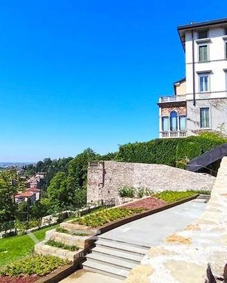 Box / Garage di 18 m² a Bergamo