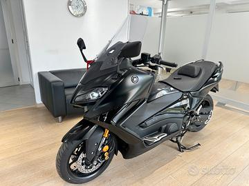 Yamaha T max 560 tech max Black