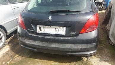Peugeot 207 1,6 hdi  ricambi
