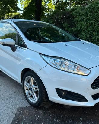 automobile ford