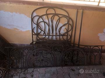 testiera del letto matrimoniale alla francese