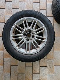 2 cerchi in Lega più 2 gomme