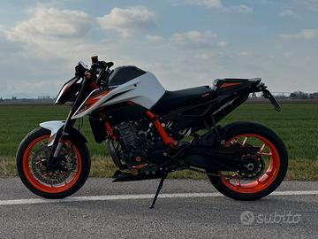 Ktm 890 duke r
