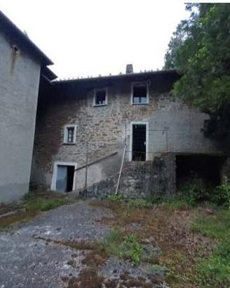 Immobile in asta di 3212 m² con più di 5 locali a 