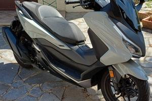 Honda Forza 350