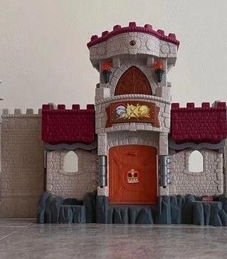 Meraviglioso castello Fisher Price